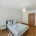 Am Geiseltalsee Apartment