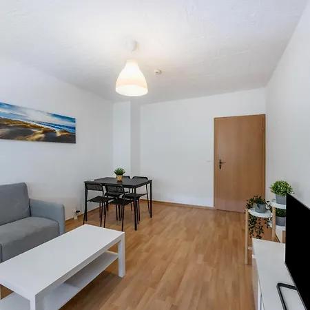 Am Geiseltalsee Apartment *