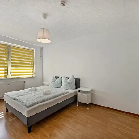Am Geiseltalsee Apartment *